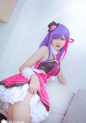 燃冬之女王加冕短剧免费观看