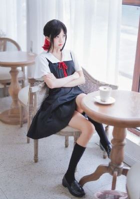 与爱同居